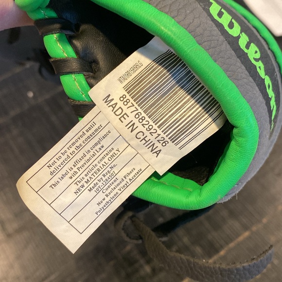 Kids tee ball set - Under Armor Cleats size 3.5 and Wilson Tee Ball Mitt - Used - Picture 7 of 8